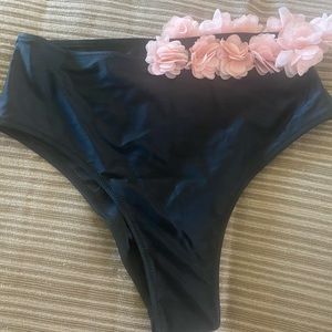 Women’s large high waisted bikini bottom.